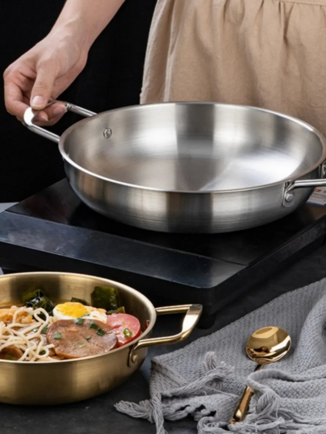 GastroPan – Stainless Steel Sauce & Paella Pan with Handle Stornfield