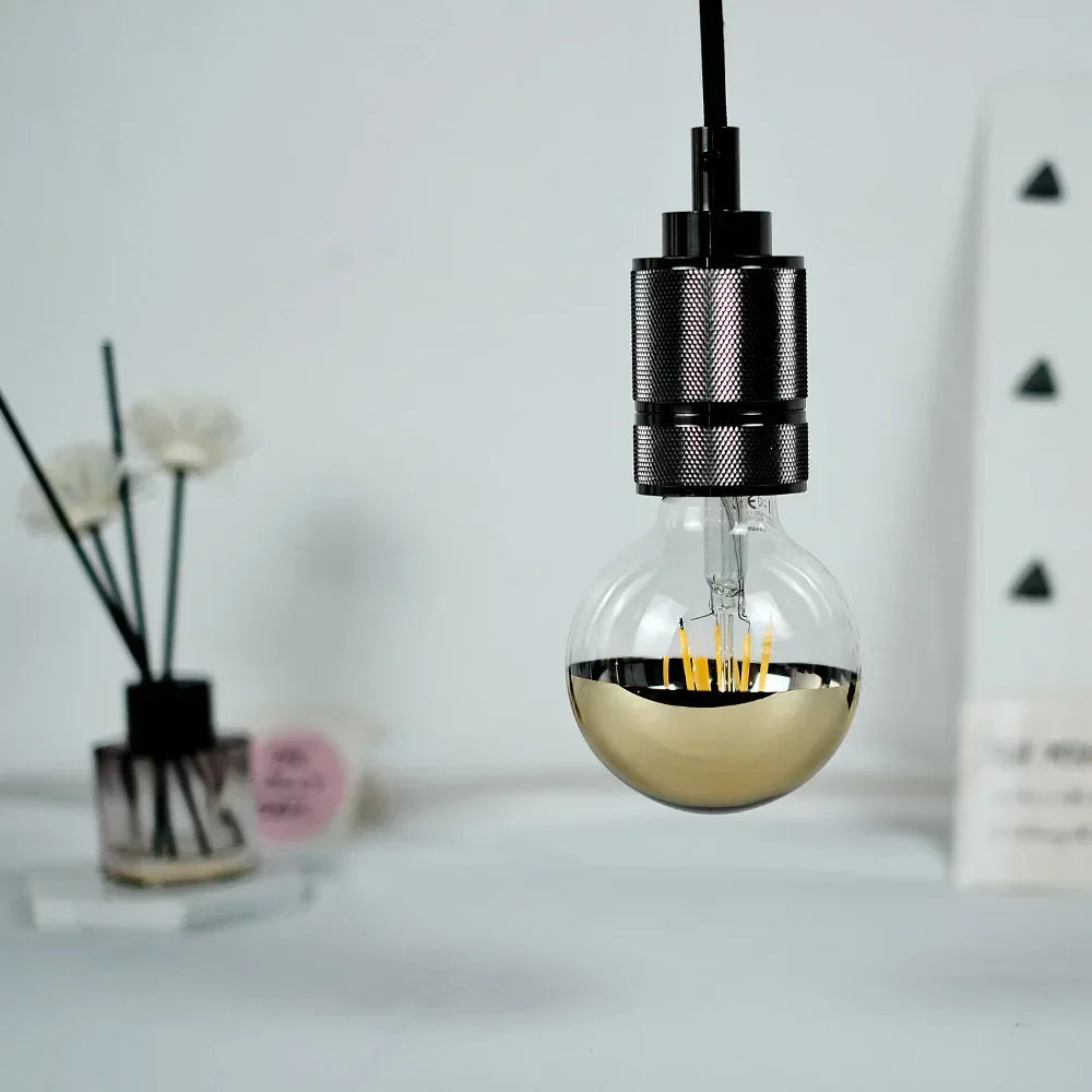 Vintage LED Bulb – Retro Table Lamp with Wooden Base | Stornfield