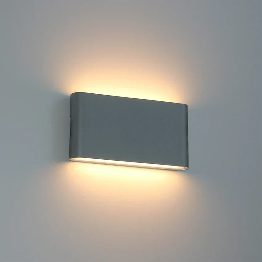 Weatherproof LED wall light, Robust decorative wall lamp for indoor and outdoor use | Stornfield