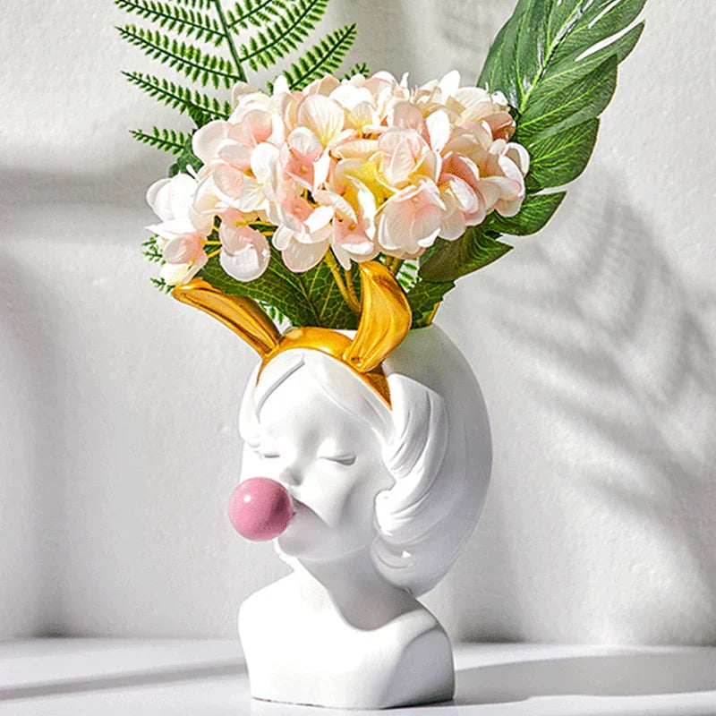 Stornfield Compact Ceramic Vase