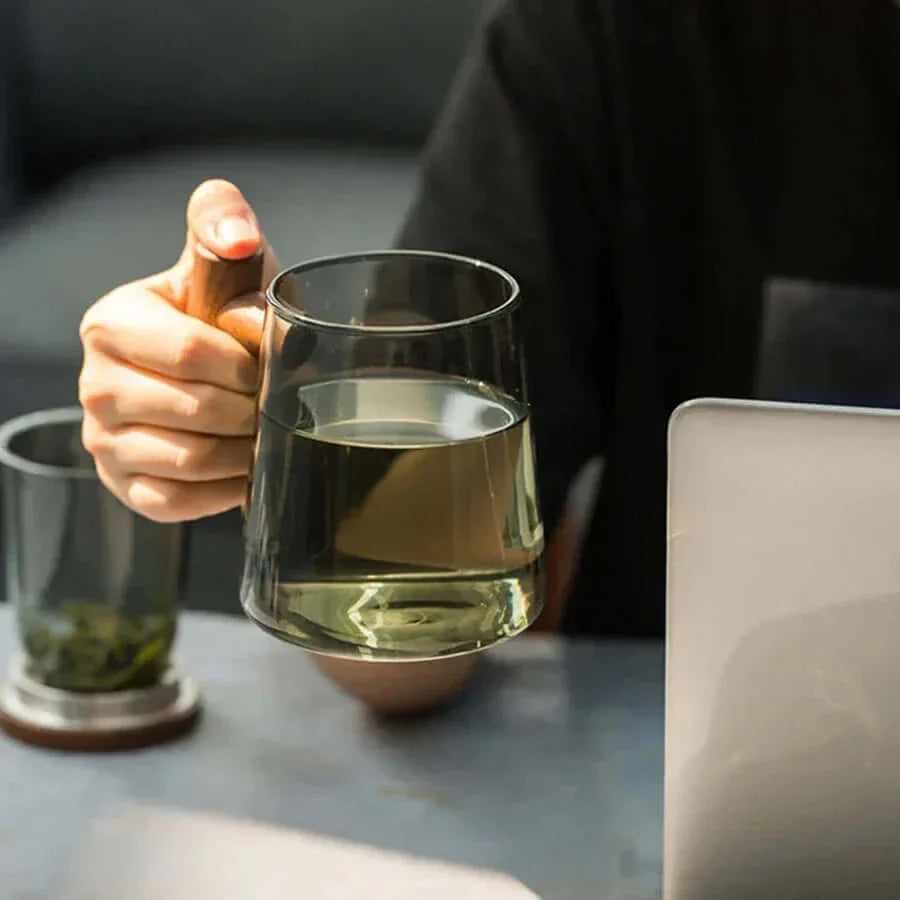 Stornfield | Ultra-modern glass teacup with infuser and lid
