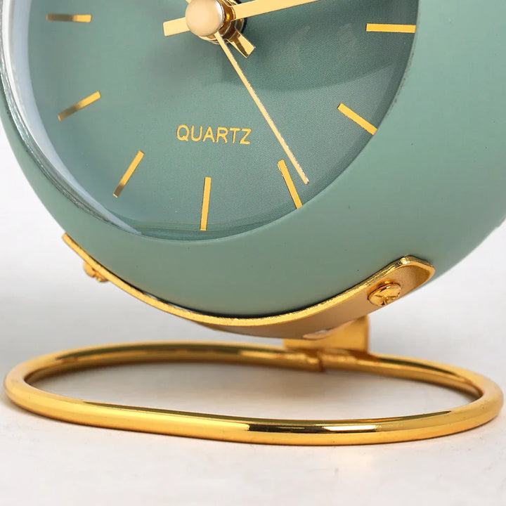 Minimalistic Scandinavian Desk Clock with Silent Quartz Movement | Stornfield