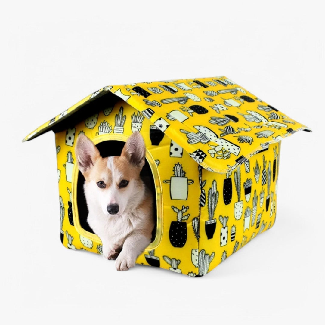 Weatherproof Animal House "CozyNest" for Cats and Small Dogs | Stornfield
