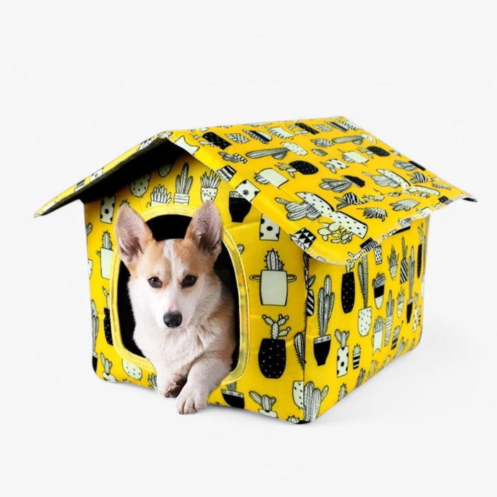 Weatherproof Animal House "CozyNest" for Cats and Small Dogs | Stornfield
