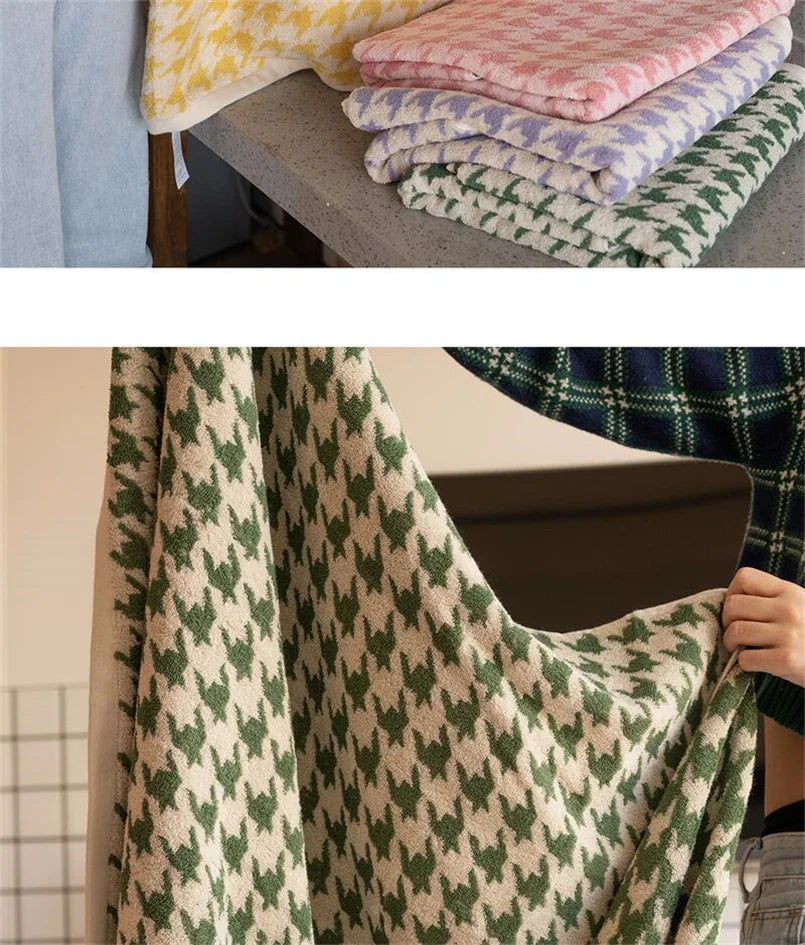 HoundLuxe Vintage Houndstooth Cotton Face Cloth Stornfield