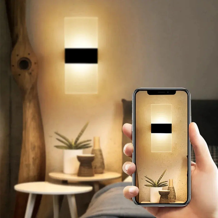 Stornfield | Éclatante - Lampe murale à panneau tactile rechargeable par USB