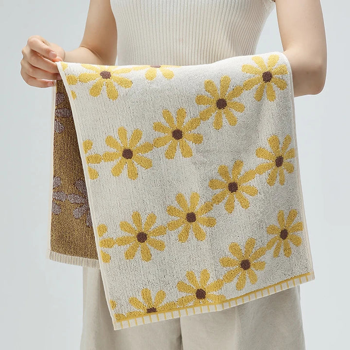 Daisy Towel | Stornfield