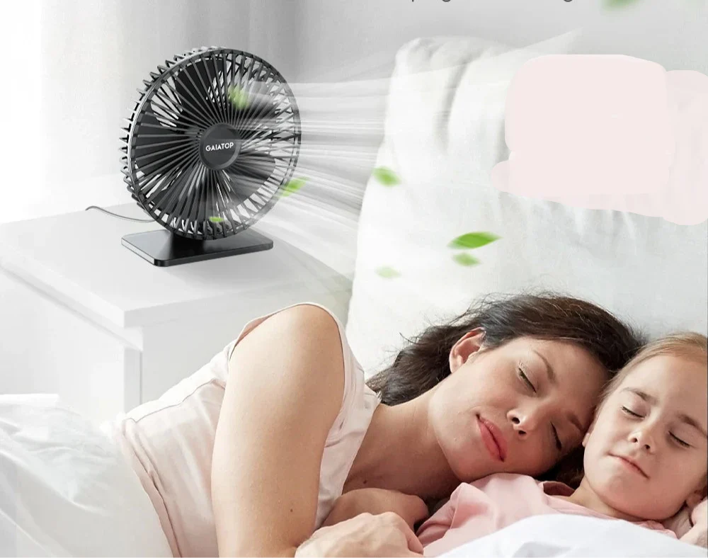 Mira Oscillating USB Fan – Quiet, Compact & 4 Speeds for Desks and Nightstands | Stornfield