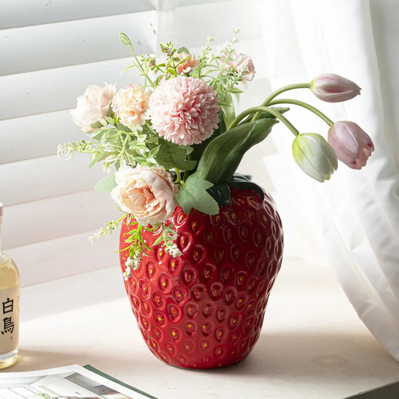 Stornfield | Ugly Strawberry Vase