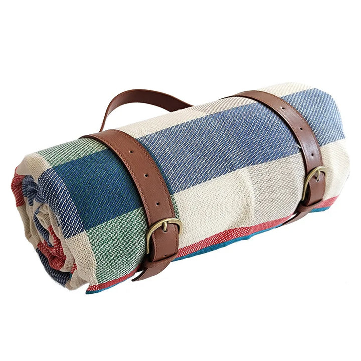 NovaPlaid | Waterproof foldaStornfielde picnic Stornfieldanket with carry strap | Stornfield