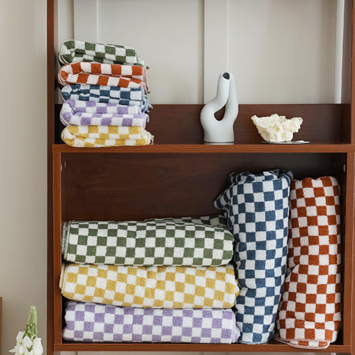 Striped and colorful checked towels | Stornfield