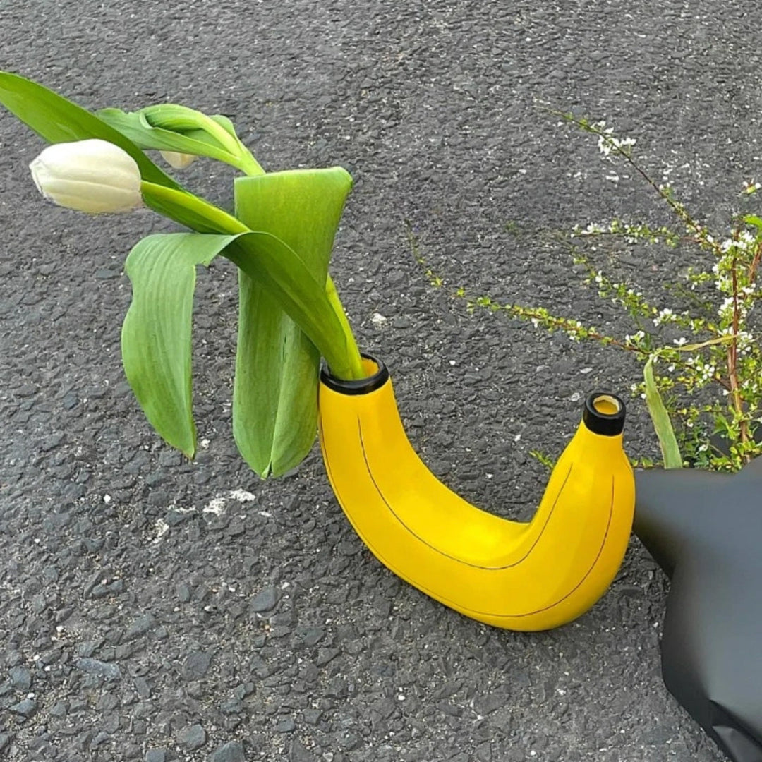 Banana Vase | Stornfield