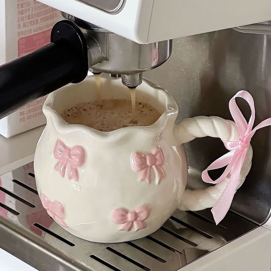 Band-embellished ceramic mug – Handmade elegance for coffee and tea lovers | Stornfield