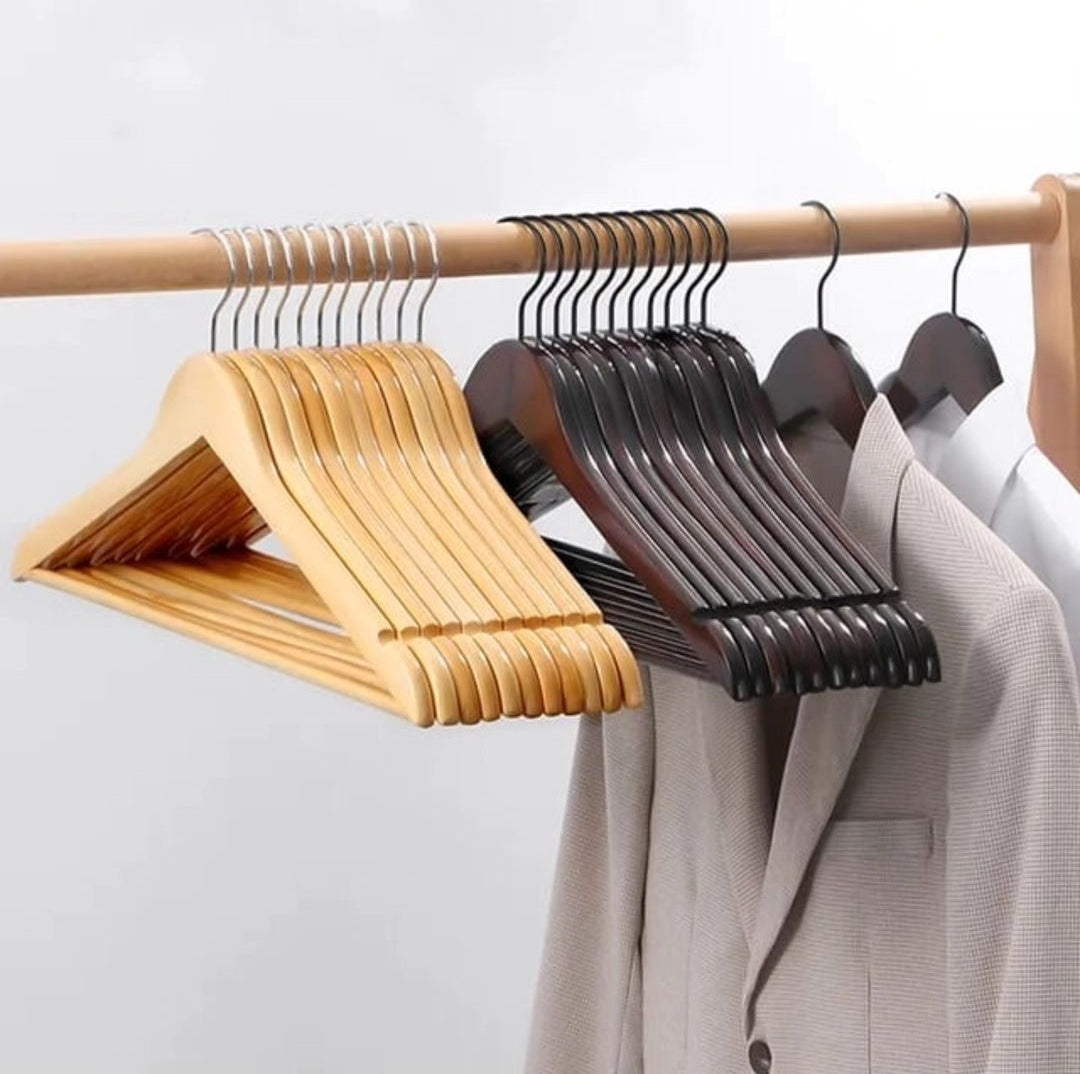 Stornfield | 10 wooden hangers