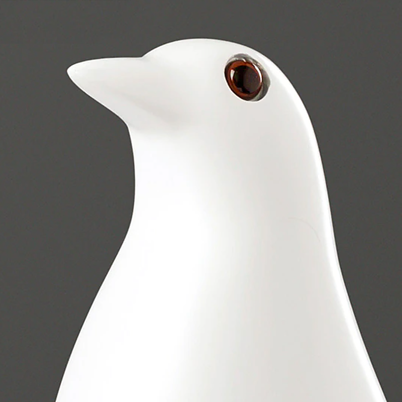 Scandi House Bird – Nordic Decorative Figurine in Black or White | Stornfield