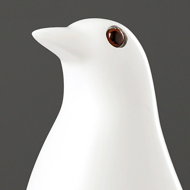 Scandi House Bird – Nordic Decorative Figurine in Black or White | Stornfield