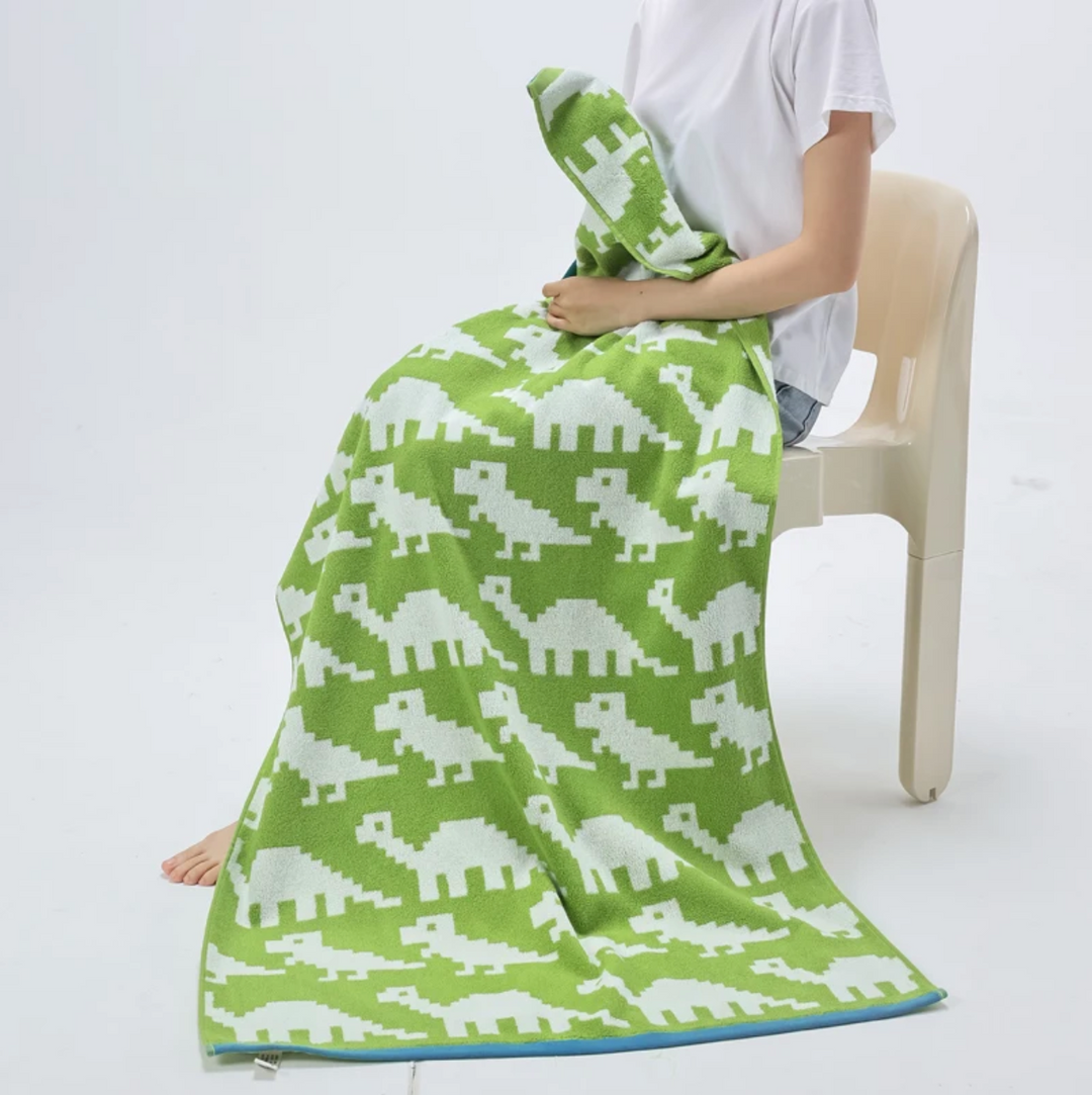 Reversible printed cotton animal towel | Stornfield