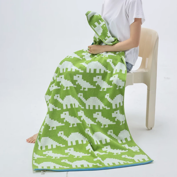 Reversible printed cotton animal towel | Stornfield