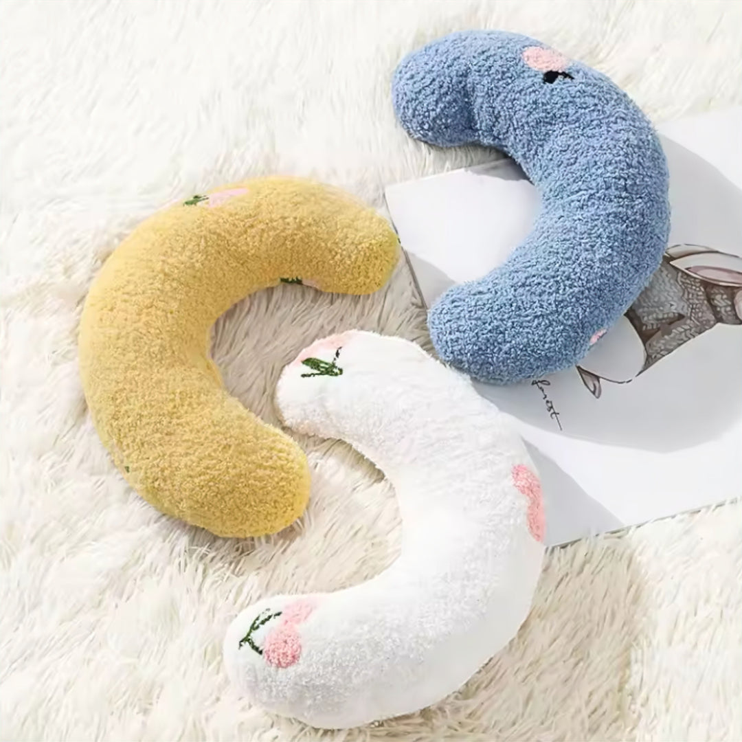 Stornfield Paw Cushion