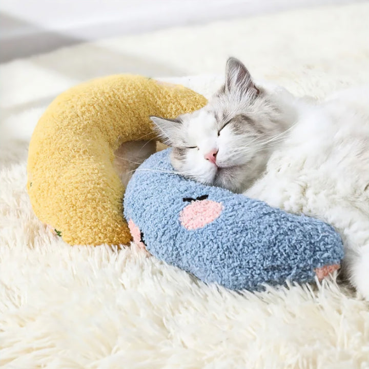 Stornfield Paw Cushion
