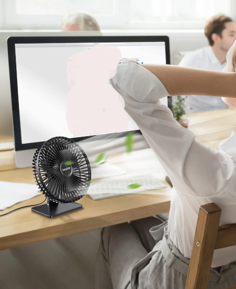 Mira Oscillating USB Fan – Quiet, Compact & 4 Speeds for Desks and Nightstands | Stornfield