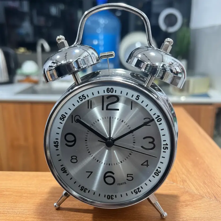 Retro Alarm Clock with Double Bell Silver Chrome | Stornfield