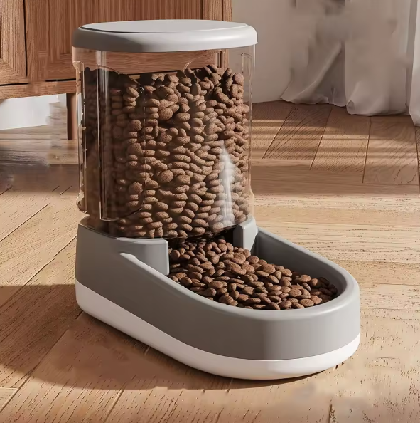PawFill Feed & Water Dispenser Set automatic | Stornfield