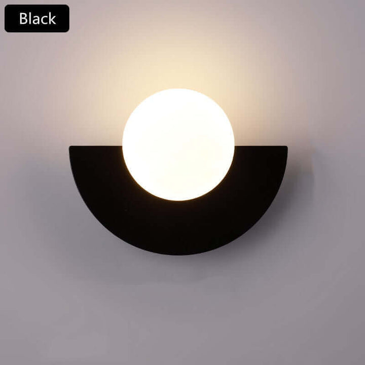 Stornfield | Half-moon metal wall light. Available in 2 different sizes and various colours.