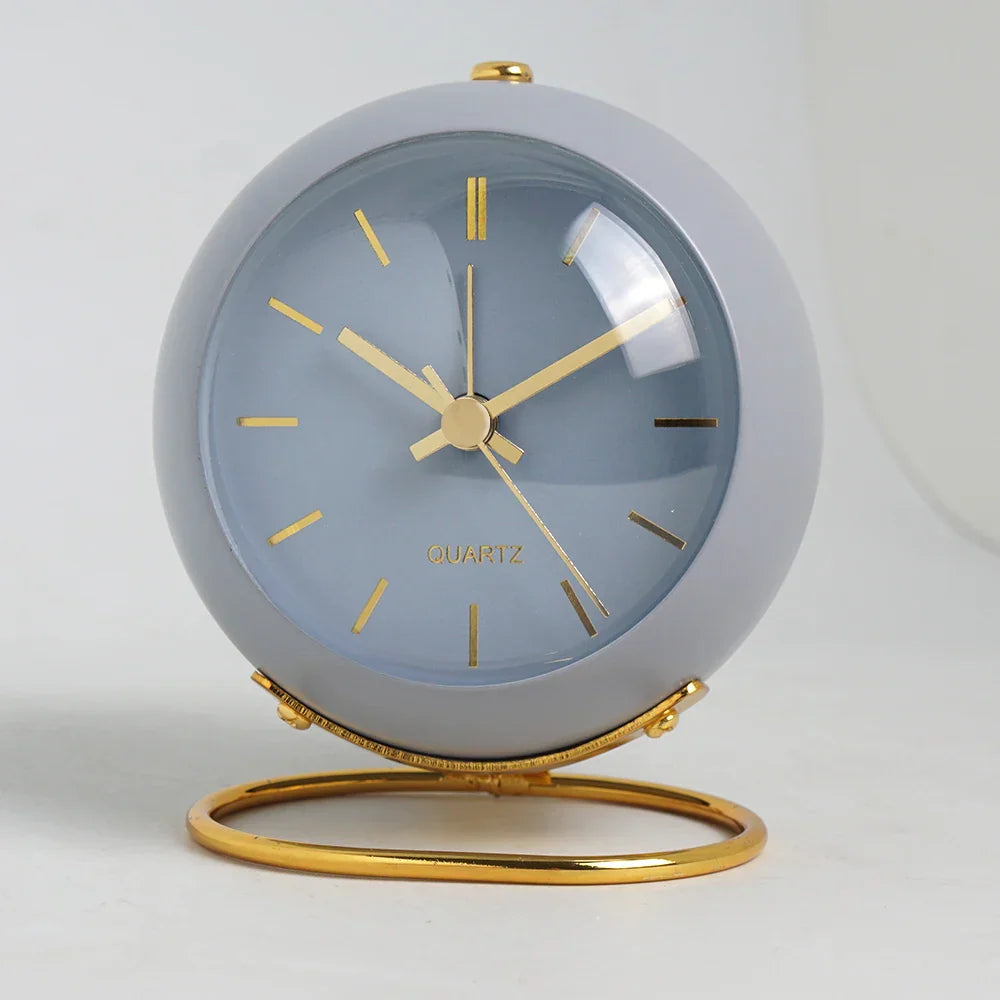 Minimalistic Scandinavian Desk Clock with Silent Quartz Movement | Stornfield