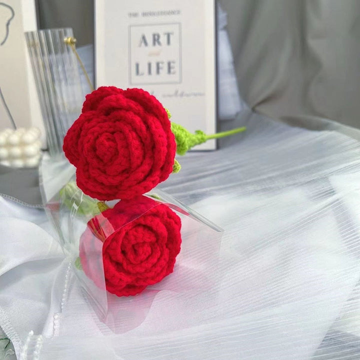 Bouquet of hand-knitted roses