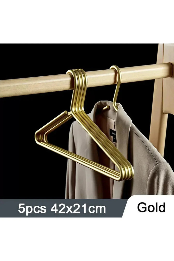 Stornfield | LuxeLine Metal Pendant