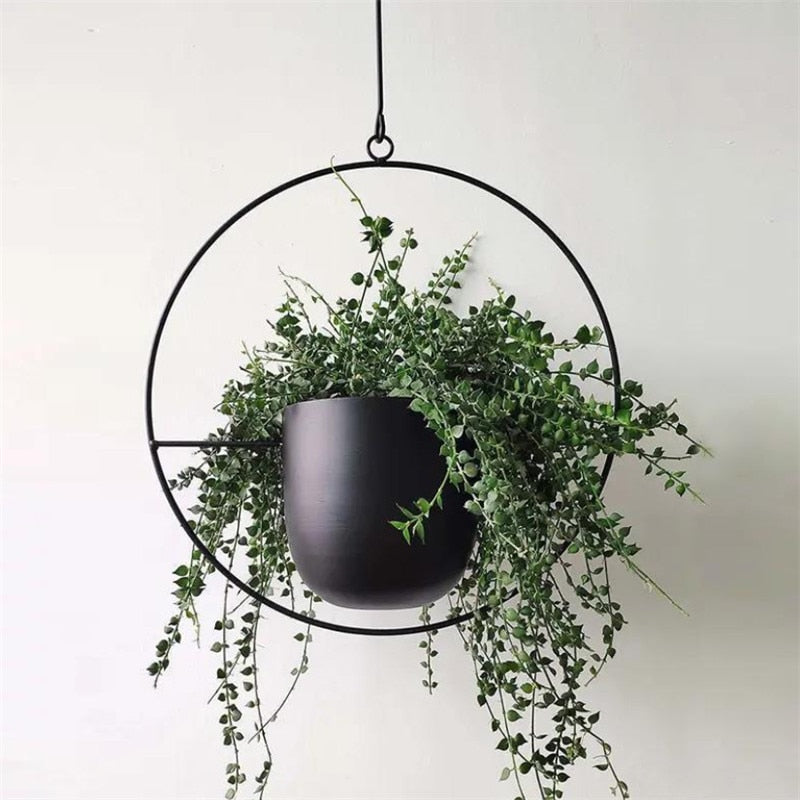 Stylish Indoor and Outdoor Plant Hanger - LeafLuxe | Stornfield