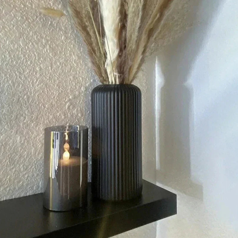 Decorative bowl with artistic stripes
