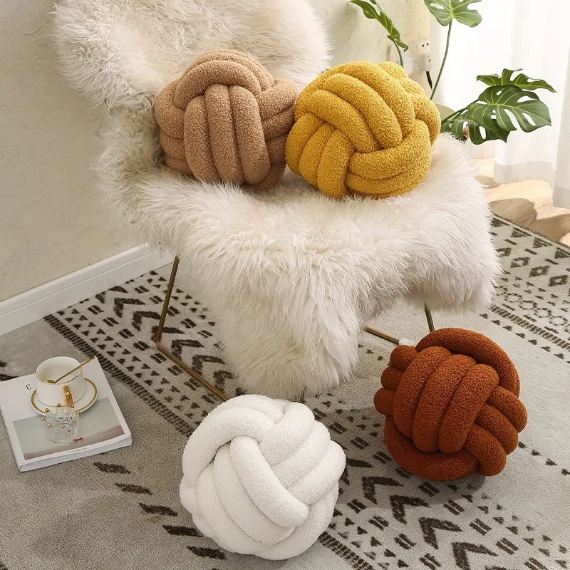 Stornfield | Cushion - Comfortable - Hand-knotted ball - Sheep's wool