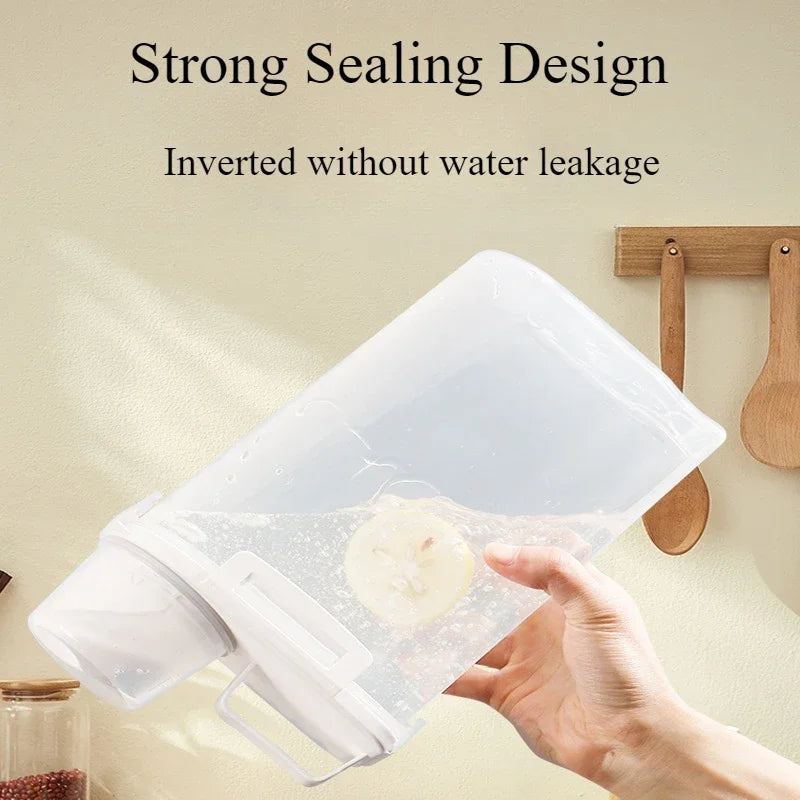 Storage container with fresh-keeping lid 2.5L | Stornfield