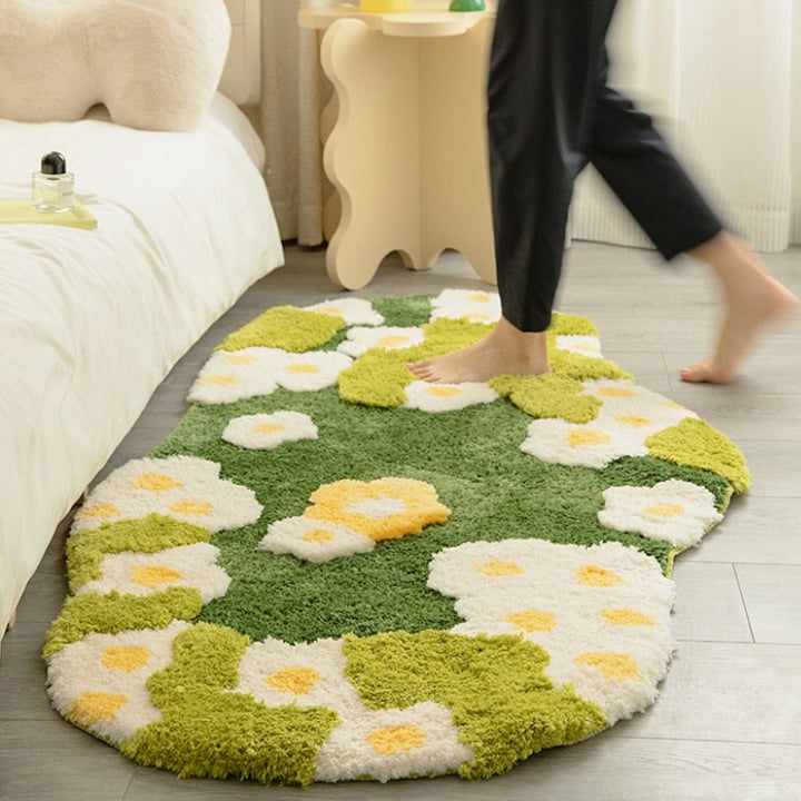 Green garden rug | Stornfield