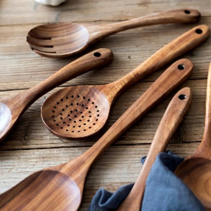 EcoWood – Luxurious wooden cookware set with Stornfield storage bucket