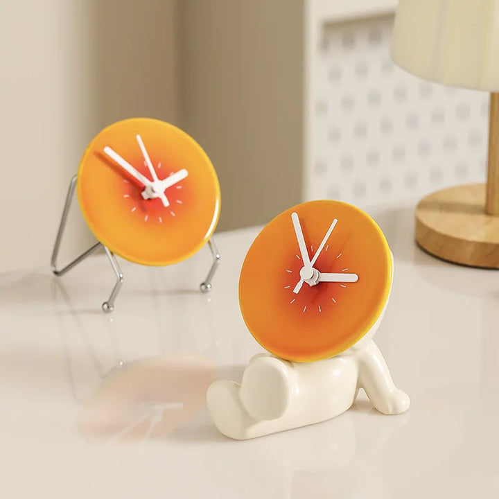 Stornfield | Creative Lazy Man Time Desk Clock