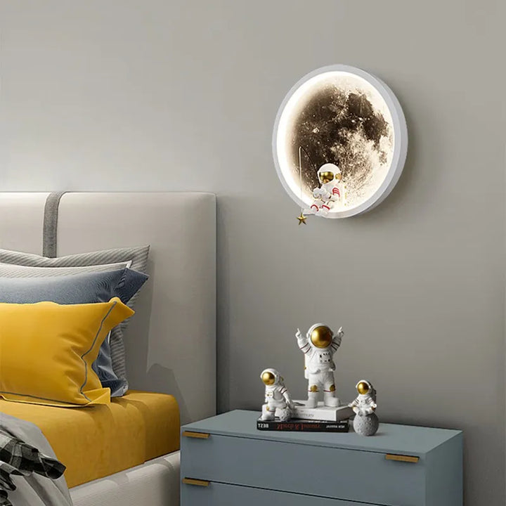 Stornfield | Astronaut on the Moon Wall Lamp