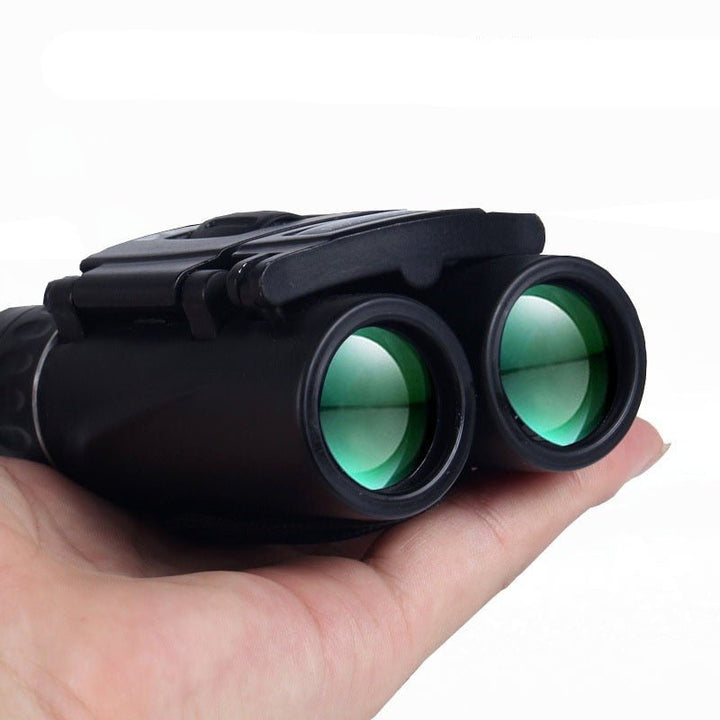 Stornfield | Binoculars with a 2000-meter visibility range (40x22)