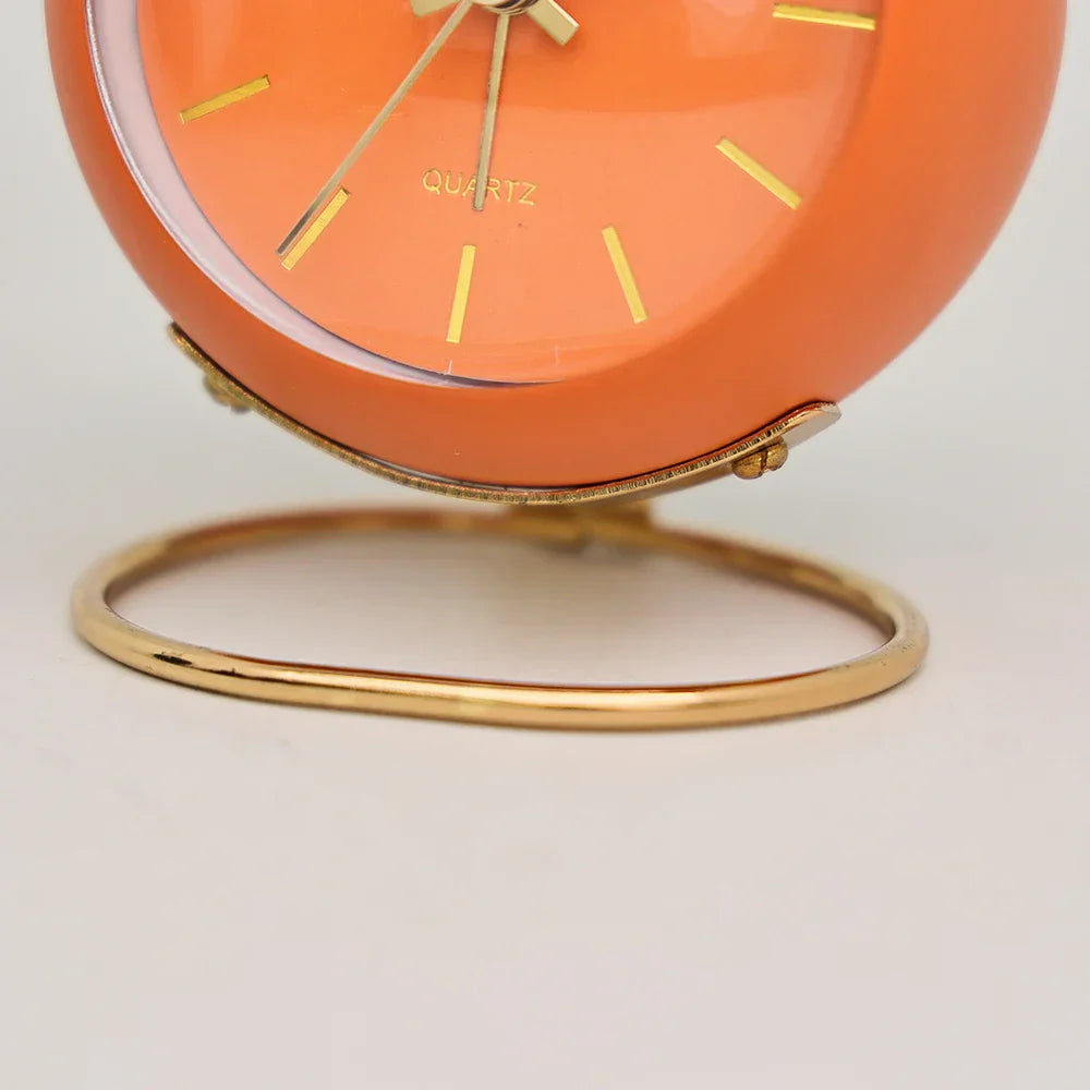 Minimalistic Scandinavian Desk Clock with Silent Quartz Movement | Stornfield