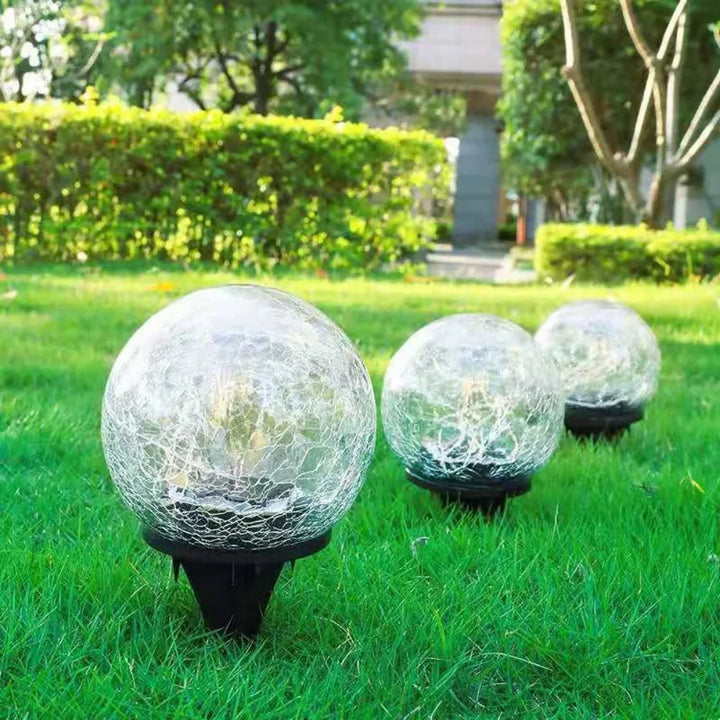 LED garden lights in crackle glass look – solar ball lamps for outdoor use and decoration | Stornfield
