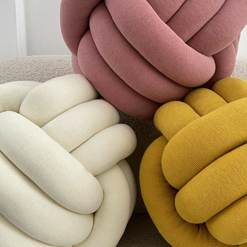 Stornfield | Knot Cushion