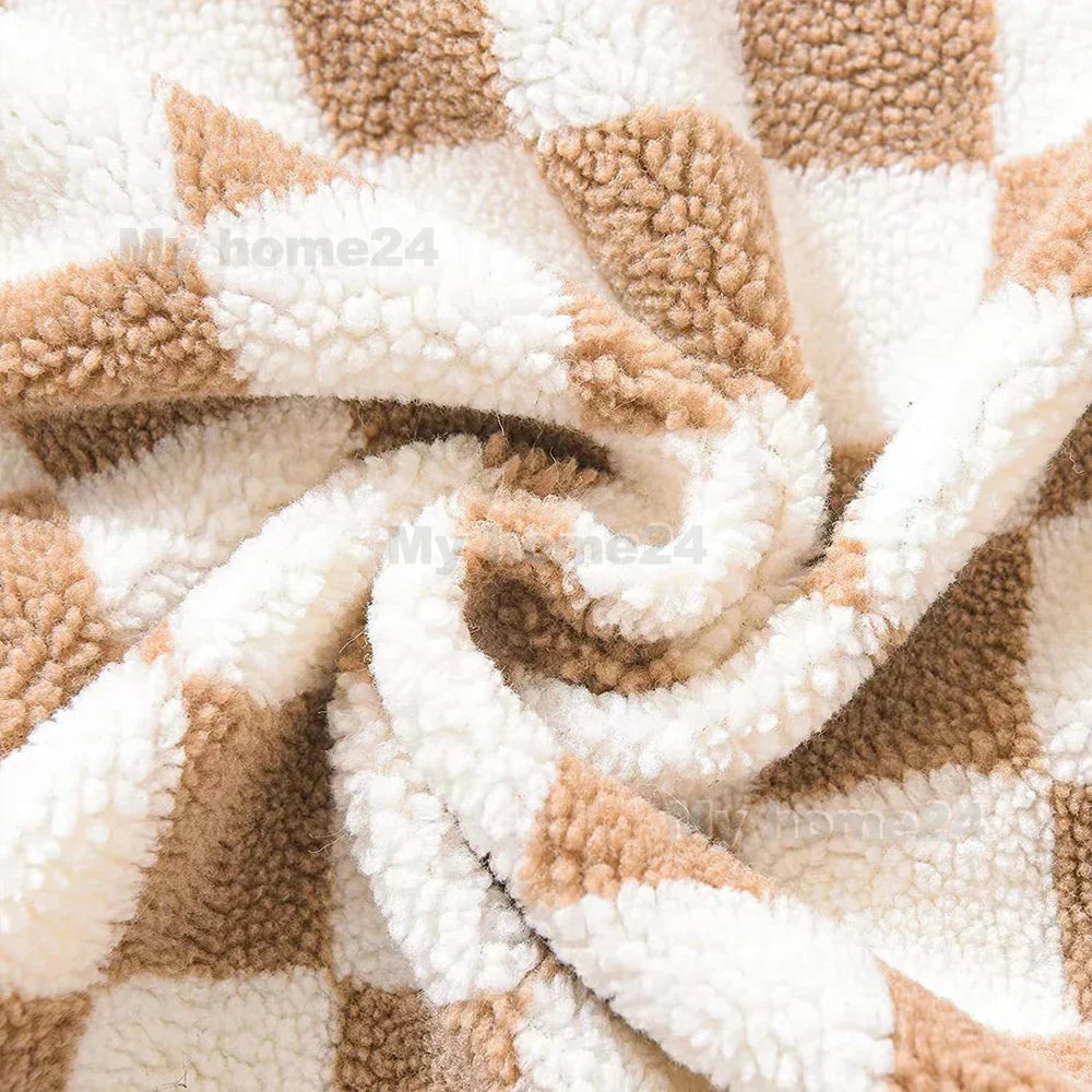 Stornfield | Checked Faux Fur Pillowcase