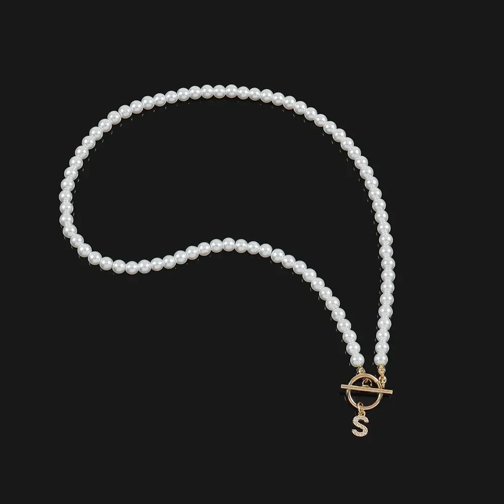 Stornfield | Suse | Pearl initial necklace for girls