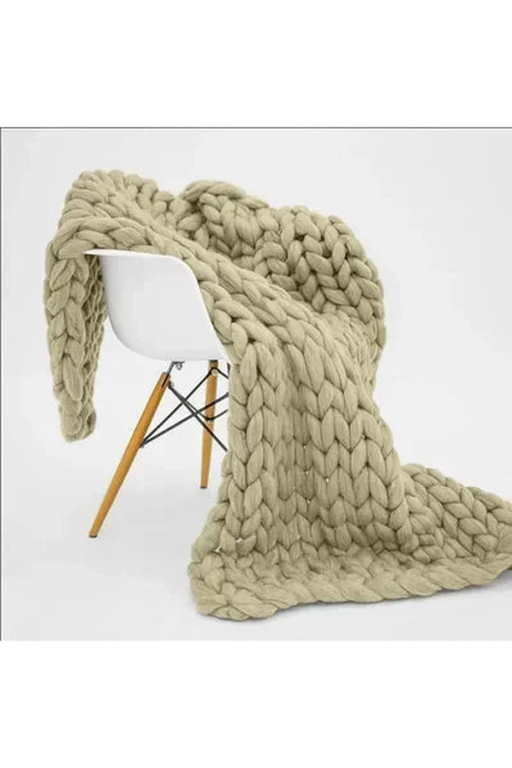 Stornfield | Thick Knitted and Cozy Blanket
