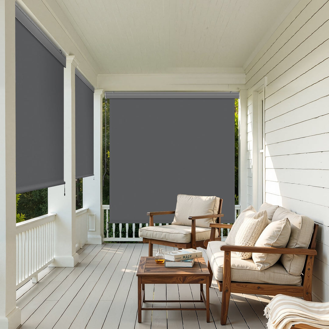 Vertical awning exterior roller blind with hand crank | Stornfield