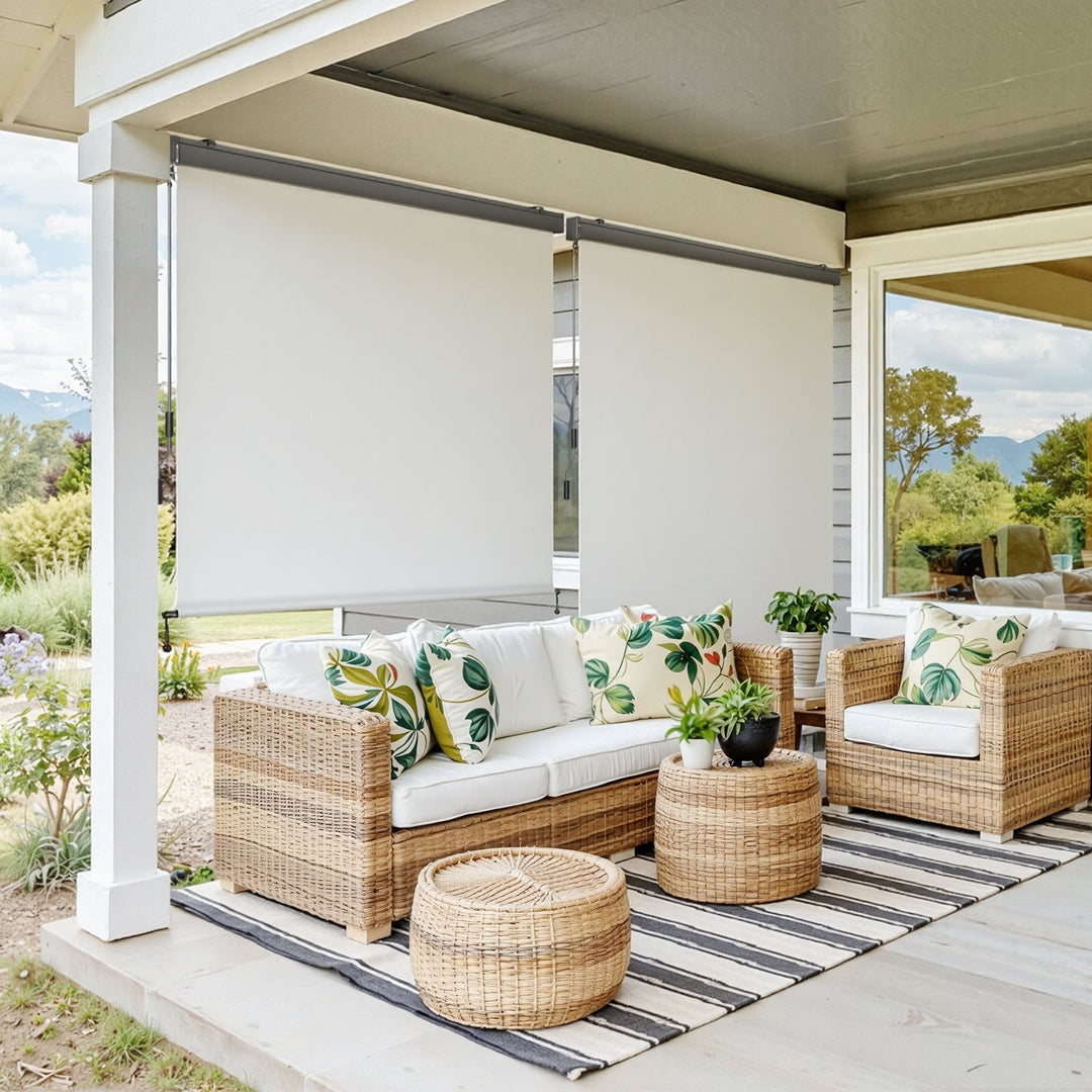 Vertical awning exterior roller blind with hand crank | Stornfield