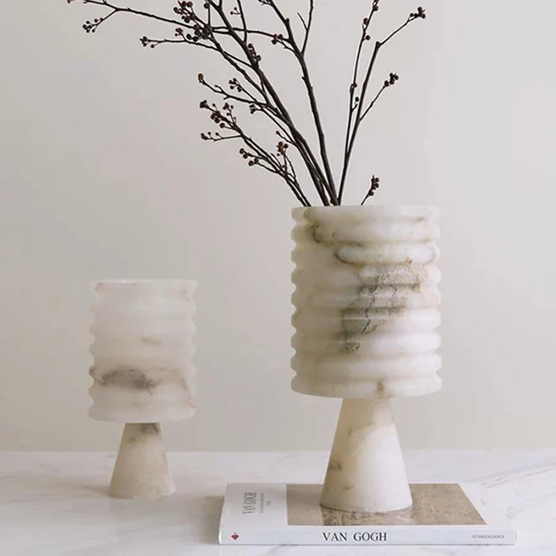 Vase à fleurs en onyx blanc Stornfield