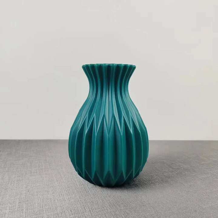 Stornfield | Modern and elegant flower vases